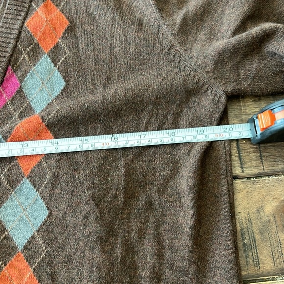 Hannah XL Button Up Brown Argyle Cadigan - Picture 5 of 6